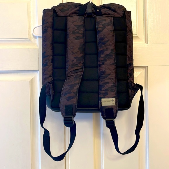 Hex Backpack/Laptop Carrier. Brown and Black Quilted Canvas Camo print. - Picture 6 of 9